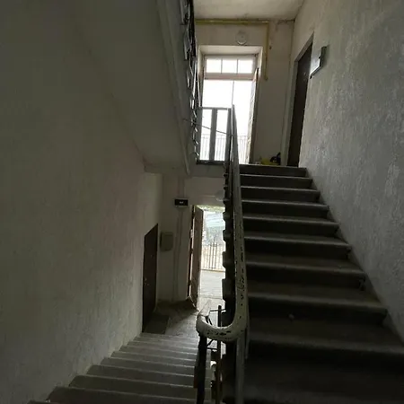 Two Story Old Town With Panoramic Views